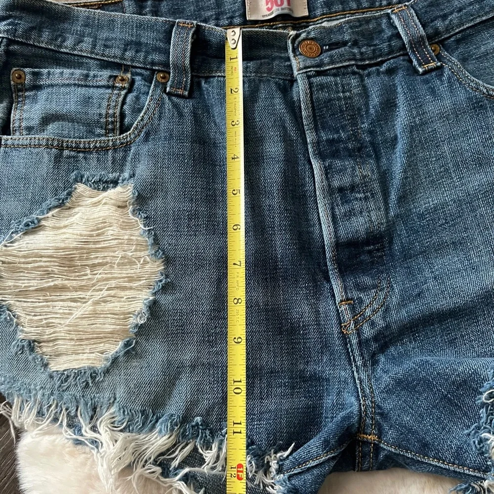 LEVI’S‎ Women's Distressed Denim Shorts